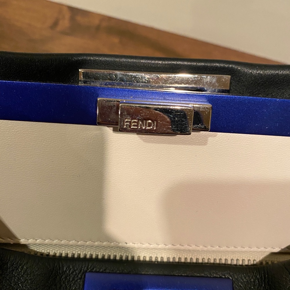 Fendi peekaboo x-tote - Picture 5 of 9